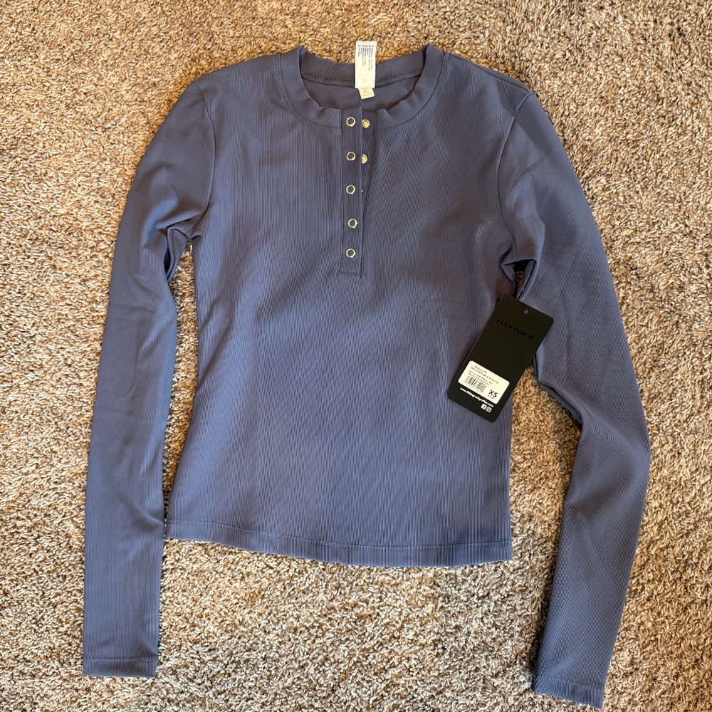 90Degree by Reflex Skylar Rib Henley Top SIZE XS